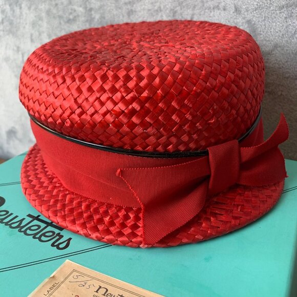 Vintage Neusteters Denver Red Straw Hat With Box size 22 Net lining w/Box Nice! - Picture 8 of 13